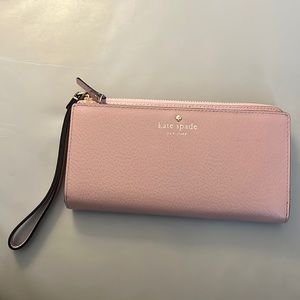 Kate Spade Wristlet Wallet